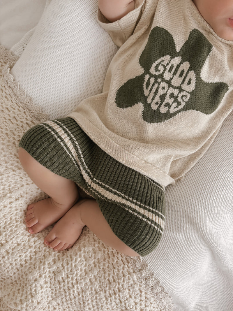 Good Vibes Tee | Latte + Basil