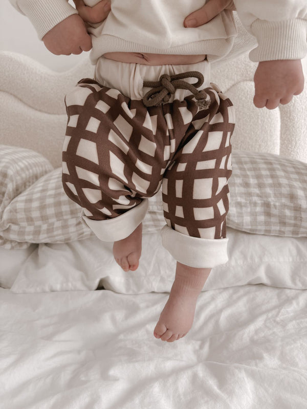 Wave Pants | Milk + Chocolate