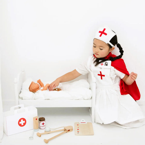 WOODEN TOY - DOCTORS KIT