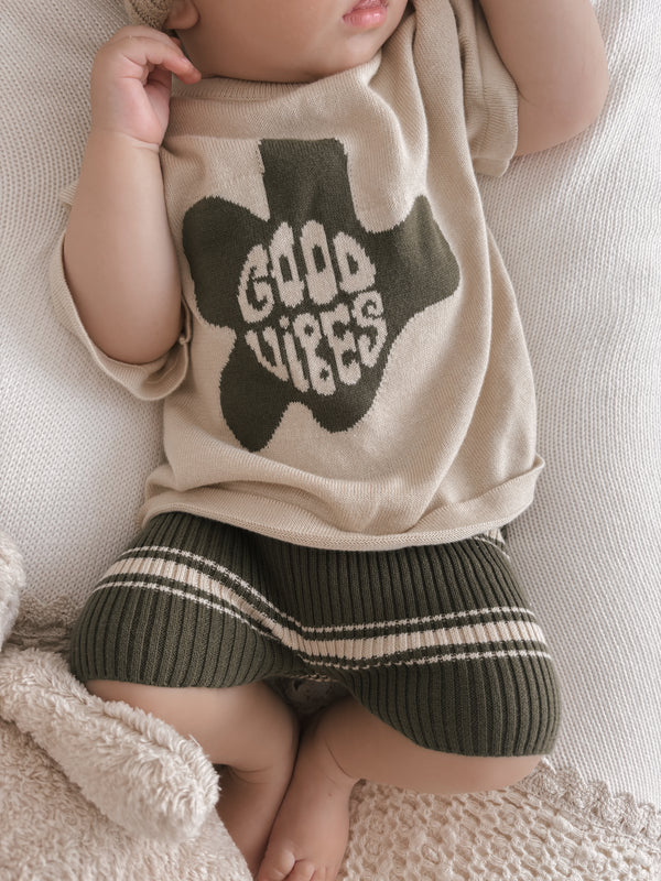 Good Vibes Tee | Latte + Basil