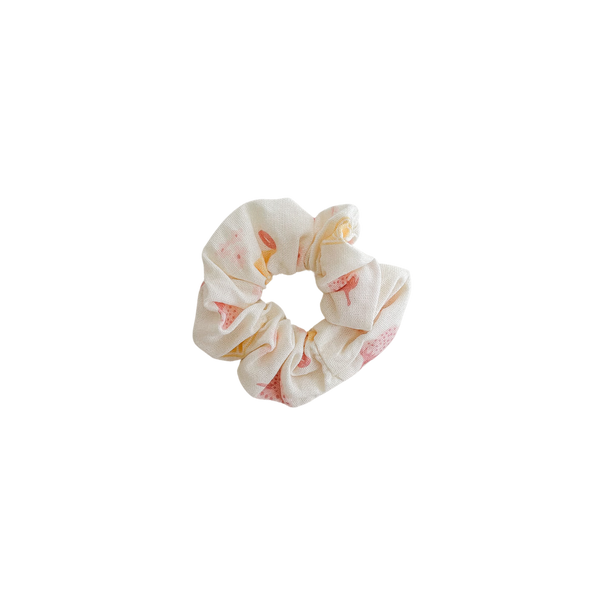 SCRUNCHIE | AUGUST