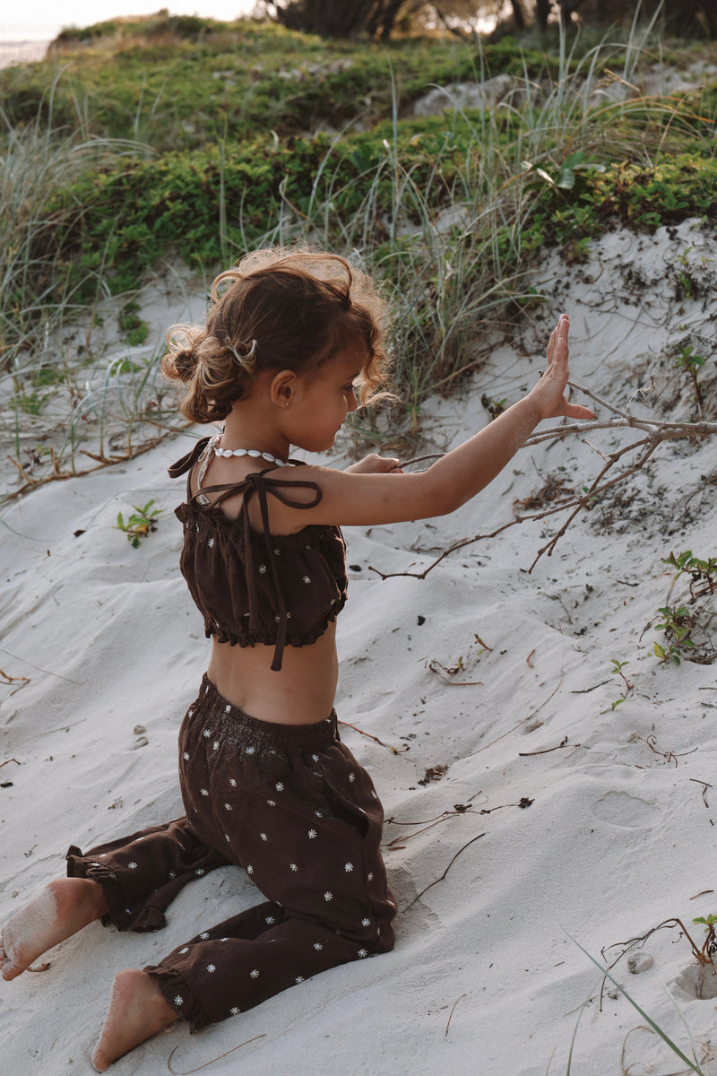 Linen Ruffle Embroidered Crop - Espresso