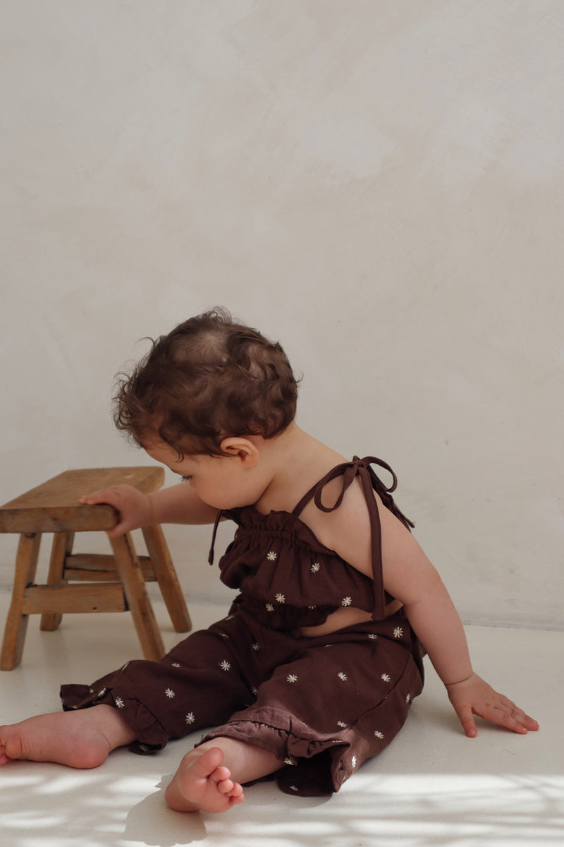 Linen Ruffle Embroidered Crop - Espresso