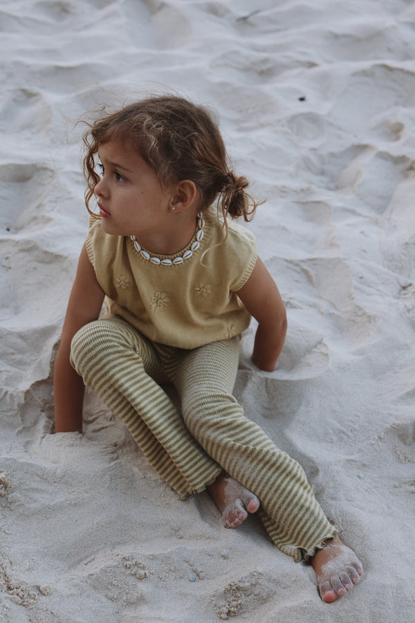 Knitted Flower Vest - Butter