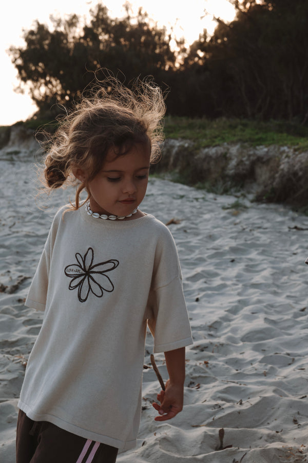 Flower Logo Embroidered Tee | Natural