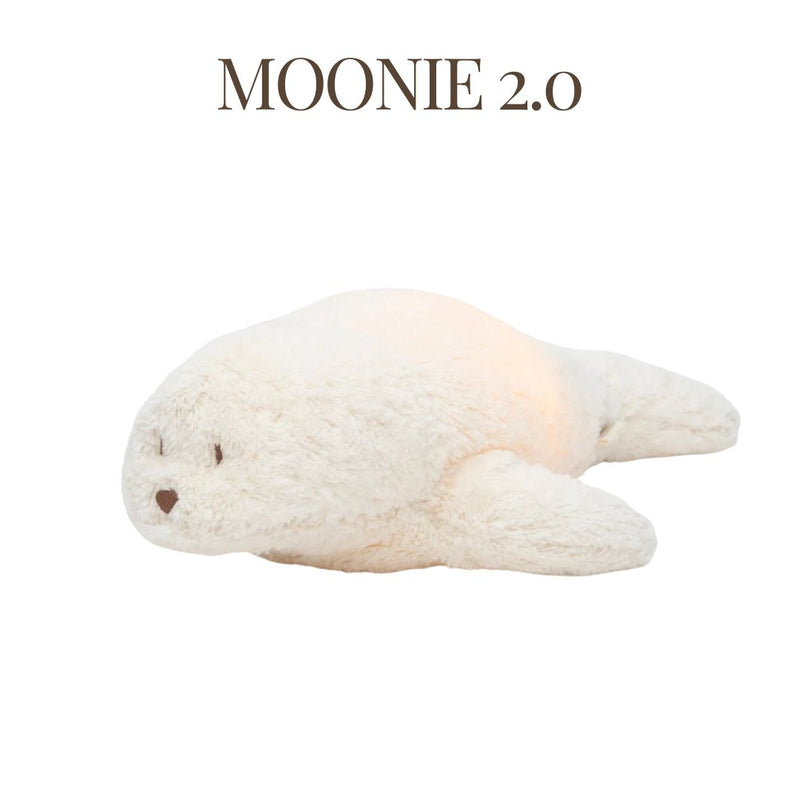 MOONIE 2.0 POLAR- ORGANIC HUMMING SEAL WITH A LAMP
