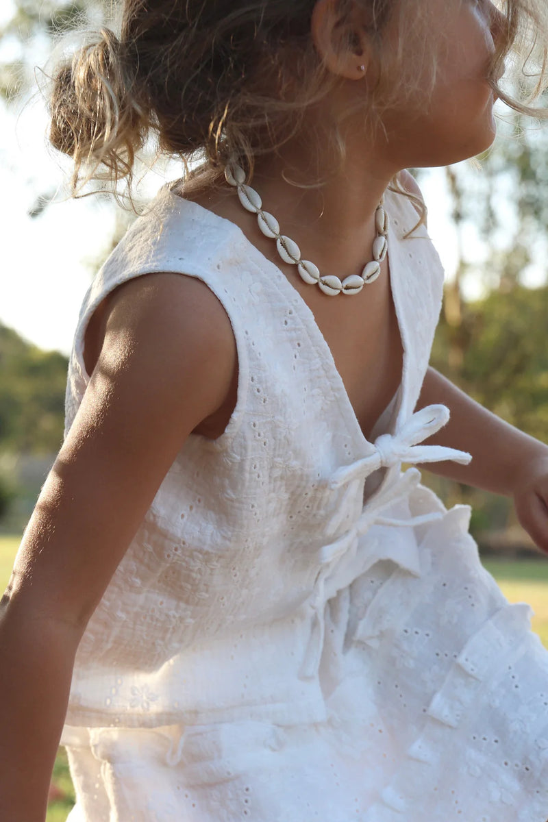 MARNIE SINGLET | LAUREL